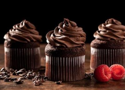 طرز تهیه خامه شکلاتی برای روکش کیک بدون دردسر